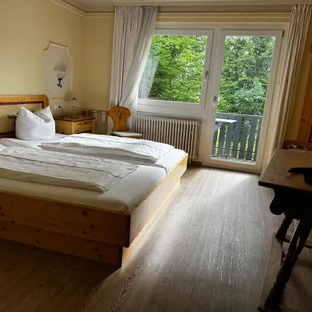 Zum Kreuz * Sankt Peter