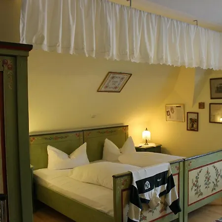 Zum Kreuz * Sankt Peter