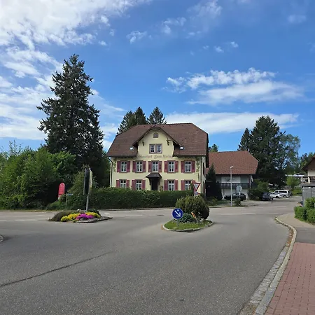 Zum Kreuz Hotel