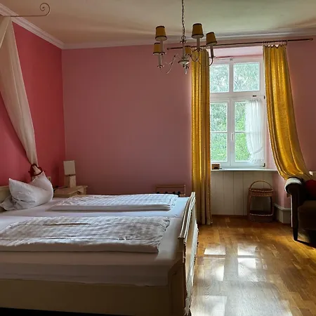 Hotel Zum Kreuz *